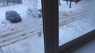 Раздвижная алюминиевая балконная рама Provedal зимой